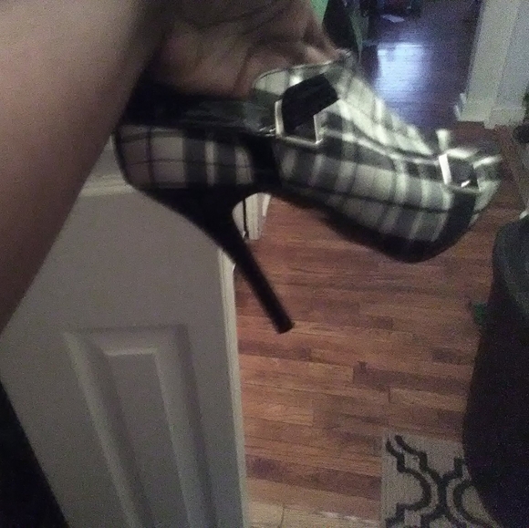 Shoes - Heels